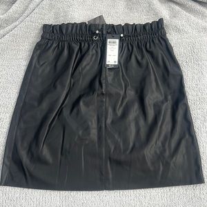 NWT Vero Moda pleather stretch high waisted skirt, black, size large